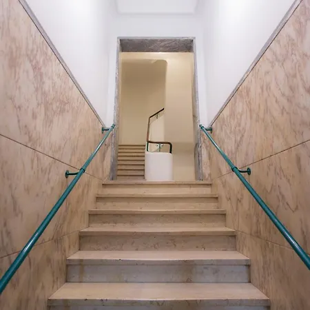 Cabral 5 Stars View *